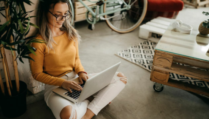 Kelly VanHoveln – Effortless Sales Mini-Course